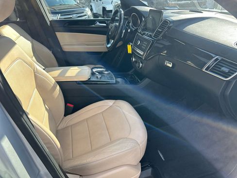 Used 2017 Mercedes-Benz GLS 450 4MATIC image 19