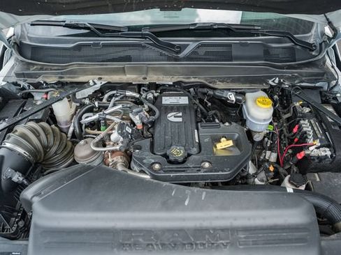 Used 2026 RAM 2500 Laramie AWD/4WD image 28