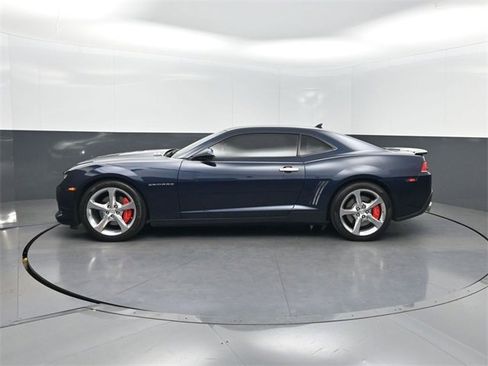 Used 2015 Chevrolet Camaro SS w/ RS Package image 2