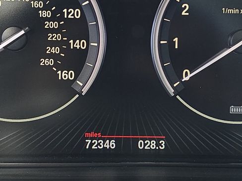 Used 2017 BMW X5 xDrive40e image 28