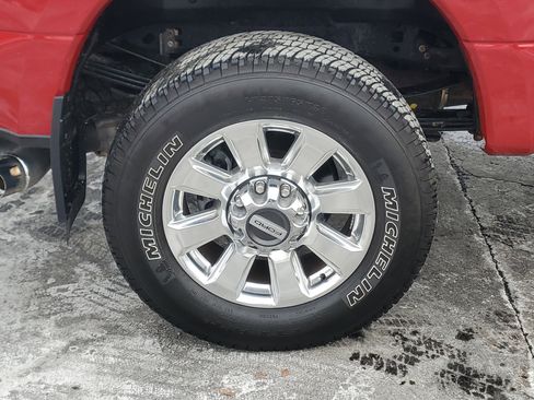 Used 2021 Ford F250 Platinum image 7