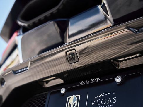 Used 2025 Lamborghini Revuelto AWD/4WD image 21