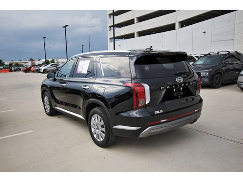 Certified 2025 Hyundai Palisade SEL FWD image 6