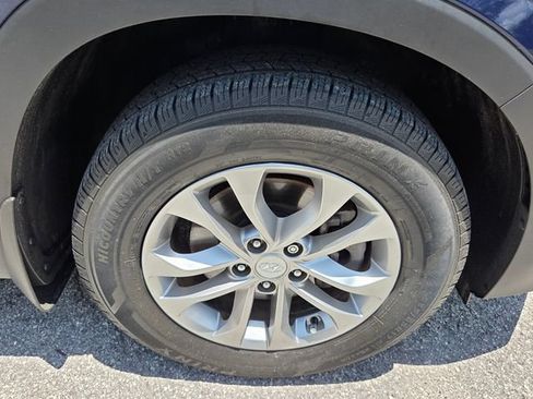 Used 2020 Hyundai Santa Fe SE AWD/4WD image 9