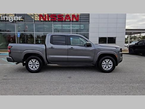 Used 2024 Nissan Frontier SV w/ SV Convenience Package image 36