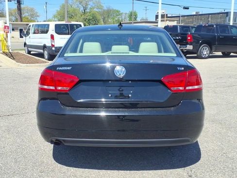 Used 2015 Volkswagen Passat 1.8T Limited Edition FWD image 6