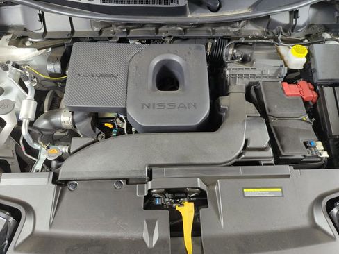 Used 2025 Nissan Murano SV image 17