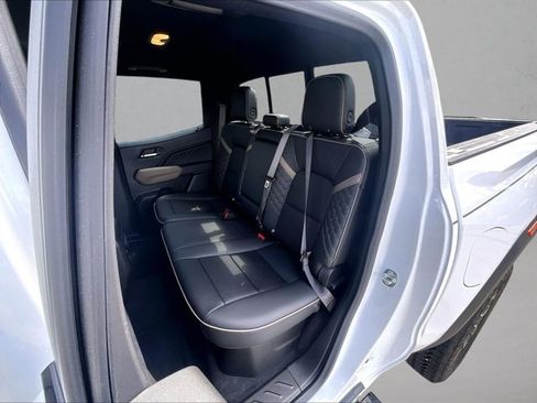Used 2024 GMC Canyon Denali AWD/4WD image 28