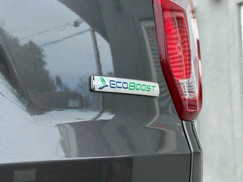 Used 2019 Ford Explorer XLT w/ Equipment Group 202A image 30