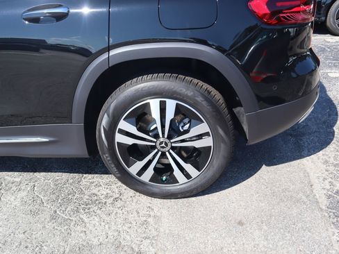 New 2026 Mercedes-Benz GLB 250 4MATIC image 9