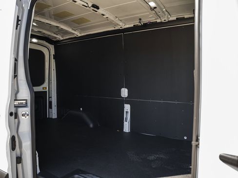 New 2026 Ford Transit 250 148 Medium Roof w/ Load Area Protection Package image 30