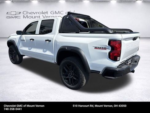 New 2025 Chevrolet Colorado Trail Boss w/ Midnight Edition AWD/4WD image 3