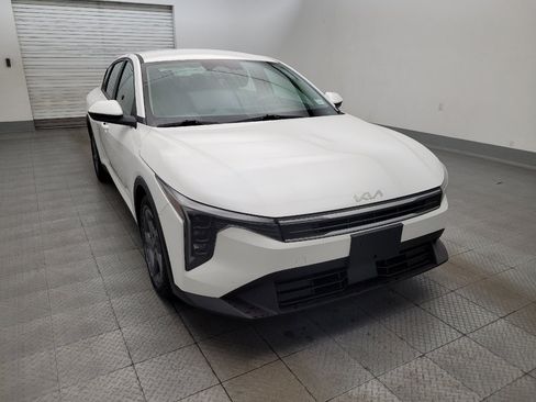 Used 2025 Kia K4 FWD image 13