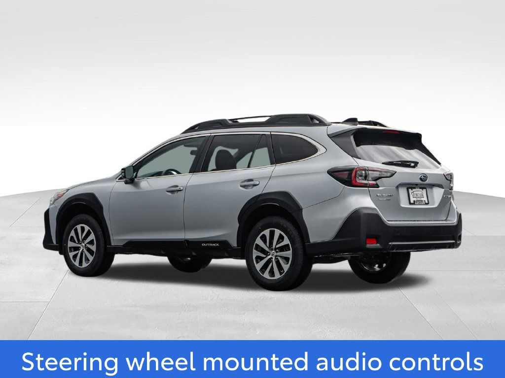 Used 2023 Subaru Outback Premium AWD/4WD image 5
