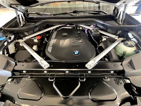 New 2026 BMW X7 xDrive40i w/ M Sport Package image 16