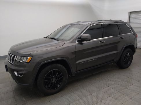 Used 2020 Jeep Grand Cherokee Laredo w/ 18" Wheel & 8.4" Radio Group RWD image 2