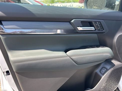 New 2026 GMC Terrain AT4 w/ Convenience Package III AWD/4WD image 9