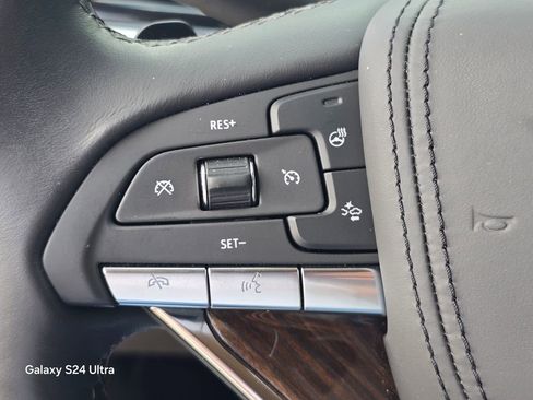 Used 2023 Cadillac XT6 Premium Luxury w/ Platinum Package AWD/4WD image 24
