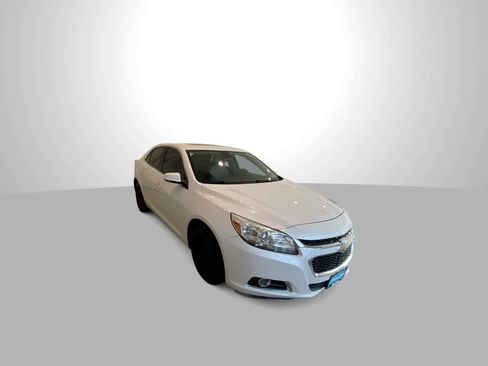 Used 2015 Chevrolet Malibu LTZ image 2