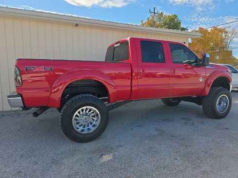 Used 2011 Ford F350 Lariat w/ Lariat Interior Pkg image 6