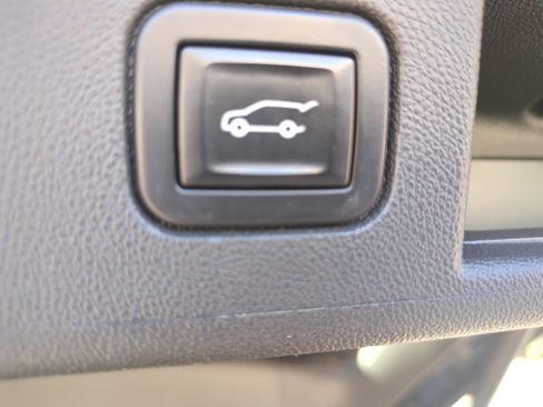 Used 2022 Chevrolet Equinox LT image 28