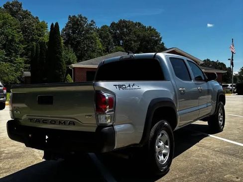 Used 2023 Toyota Tacoma SR AWD/4WD image 4