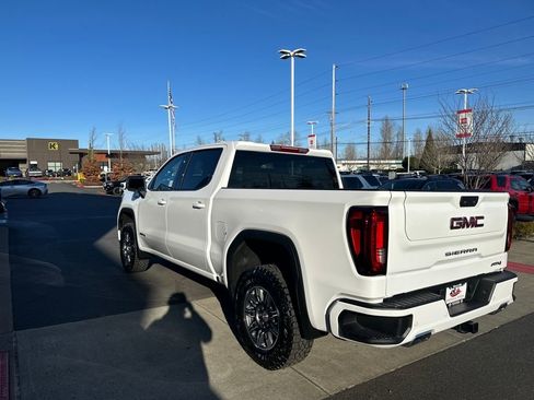 Used 2025 GMC Sierra 1500 AT4 image 5