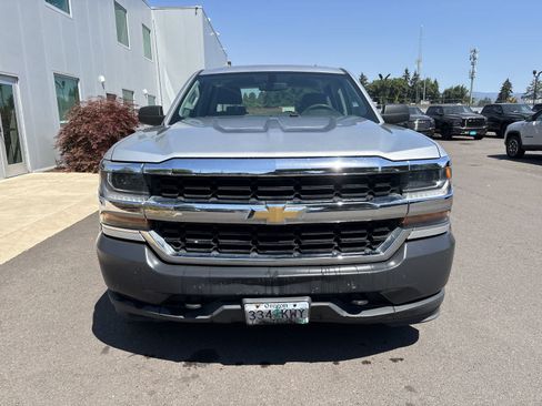Used 2017 Chevrolet Silverado 1500 W/T w/ Trailering Package AWD/4WD image 9