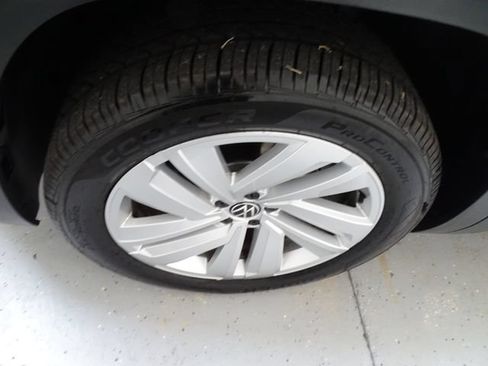 Used 2021 Volkswagen Atlas SEL AWD/4WD image 31