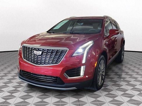 Certified 2021 Cadillac XT5 Premium Luxury image 3