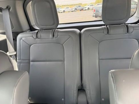 Used 2020 Lincoln Aviator Reserve w/ Equipment Group 202A AWD/4WD image 15