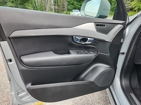 Certified 2025 Volvo XC90 B5 Core w/ Climate Package AWD/4WD image 25