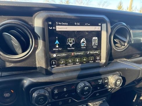 Used 2022 Jeep Wrangler Unlimited Sport image 21