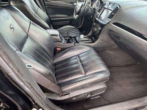 Used 2022 Chrysler 300 S image 11