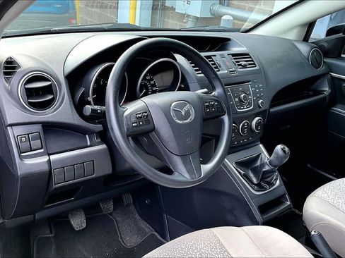 Used 2012 MAZDA MAZDA5 Sport image 17