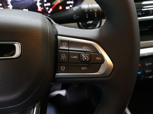 New 2026 Jeep Compass Limited image 25