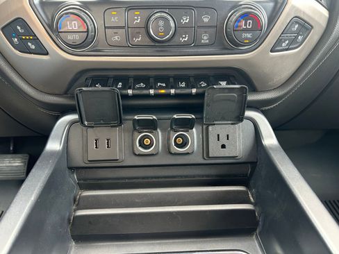 Used 2018 GMC Sierra 2500 Denali w/ Snow Plow Prep Package AWD/4WD image 23