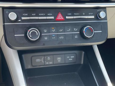 Certified 2025 Hyundai Tucson SE FWD image 18