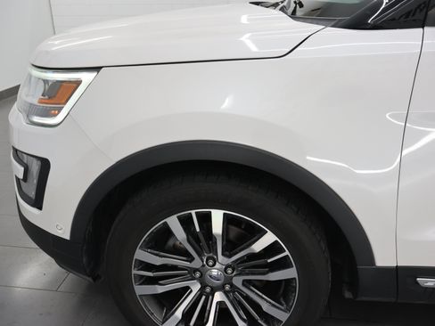 Used 2016 Ford Explorer Platinum AWD/4WD image 34