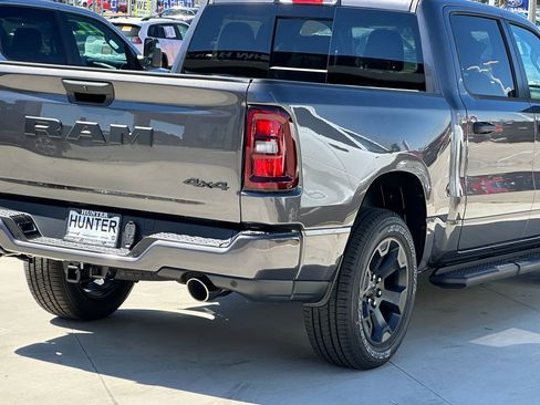 New 2026 RAM 1500 Express AWD/4WD image 8
