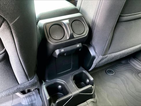 Used 2023 Jeep Wrangler Unlimited Sport AWD/4WD image 36