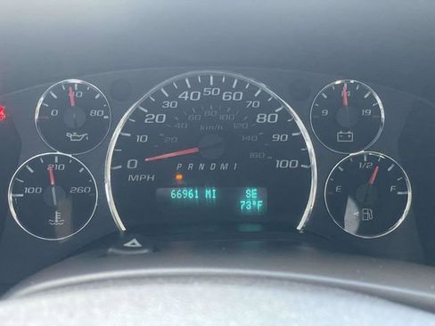 Used 2016 Chevrolet Express 2500 LT w/ LT Preferred Equipment Group RWD image 23