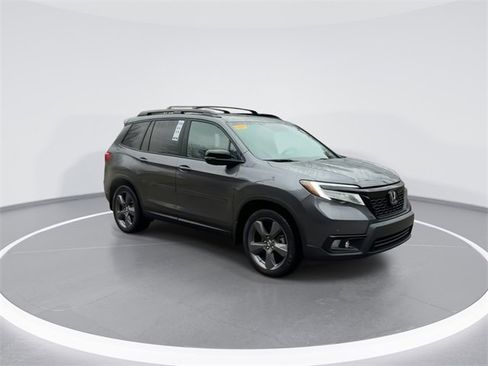 Used 2019 Honda Passport Touring image 2