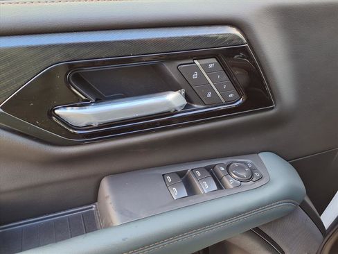 New 2026 GMC Yukon XL AT4 image 16