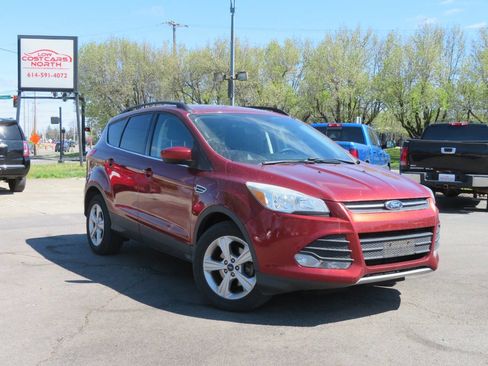 Used 2016 Ford Escape SE w/ Equipment Group 201A image 1