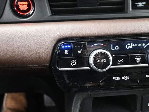 Used 2023 Honda Pilot Elite image 15