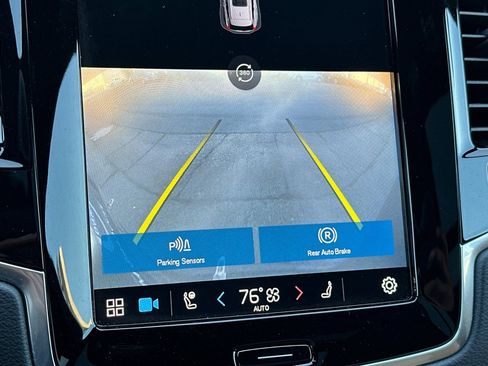 Certified 2023 Volvo XC90 T8 Ultimate w/ Lounge Package image 24