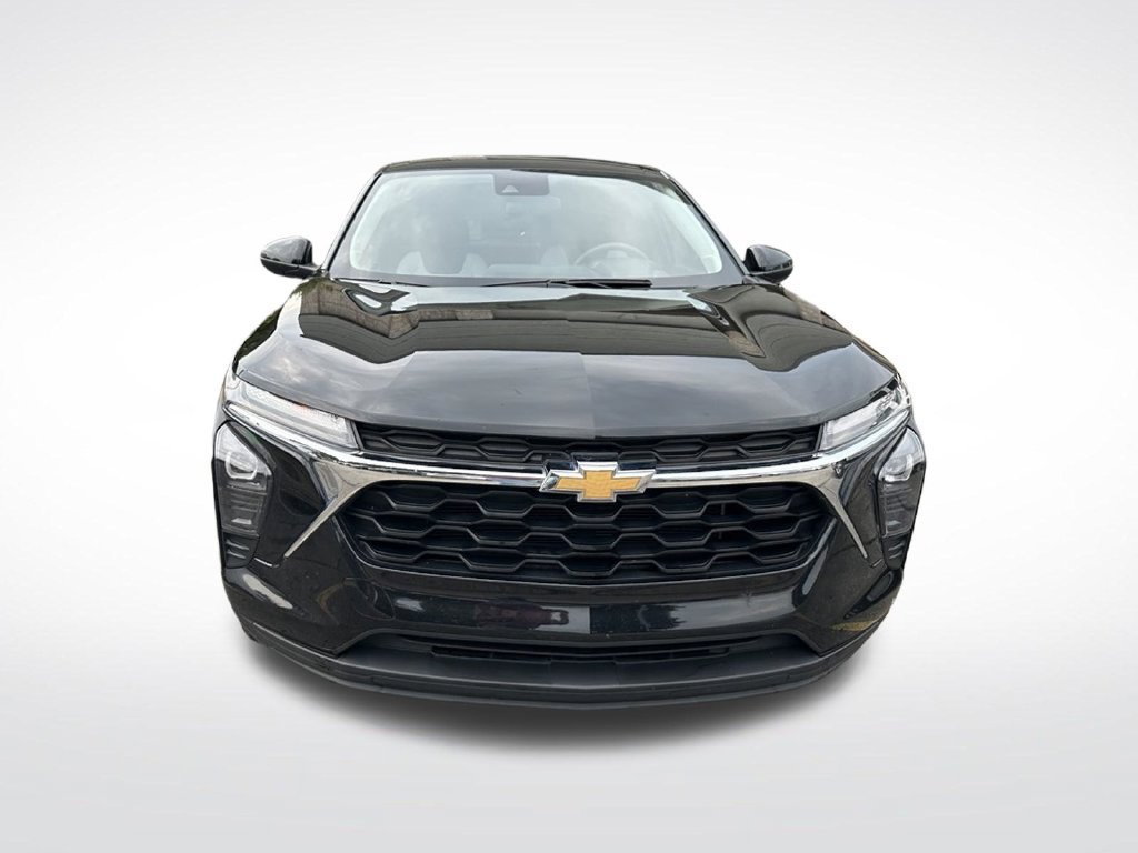 Used 2024 Chevrolet Trax LS w/ LS Convenience Package FWD image 9