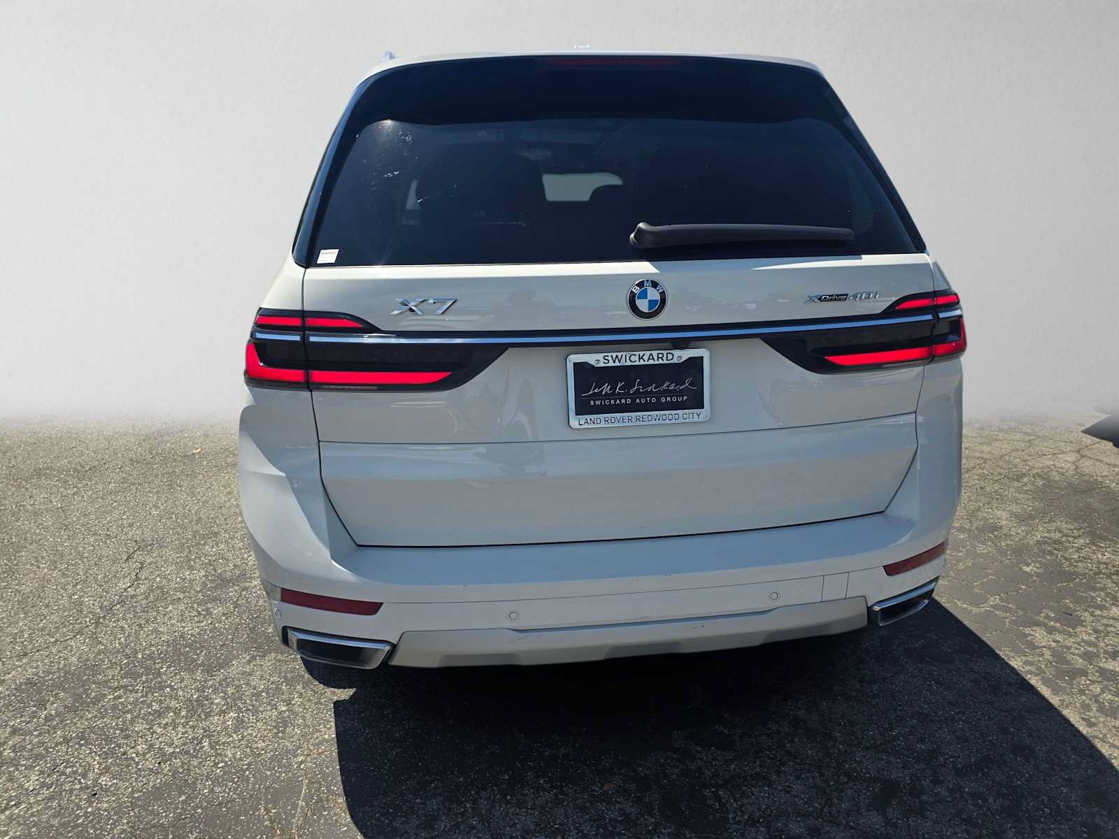 Used 2025 BMW X7 xDrive40i AWD/4WD image 4