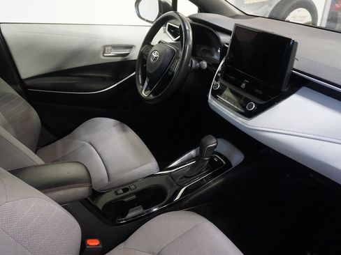 Used 2024 Toyota Corolla SE w/ SE Premium Package image 17